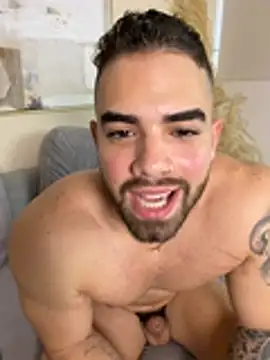 PaulPhoenix_'s live cam