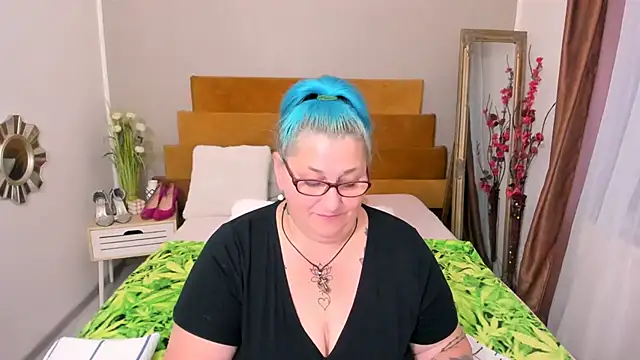 Sugarmommy_69X webcam