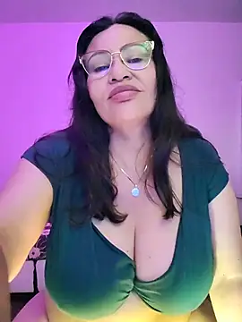 esmeralda_milf webcam
