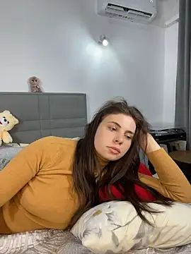 CurlyLara live sex cam