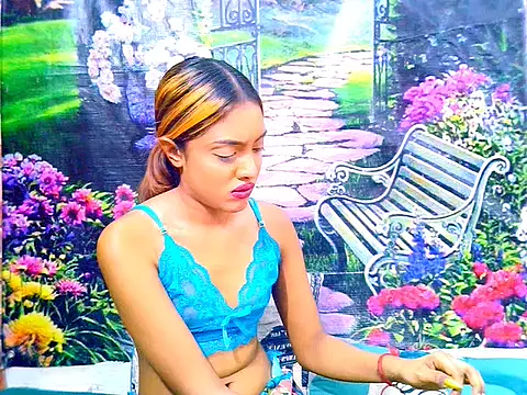 IndianPretty14u2Luv webcam