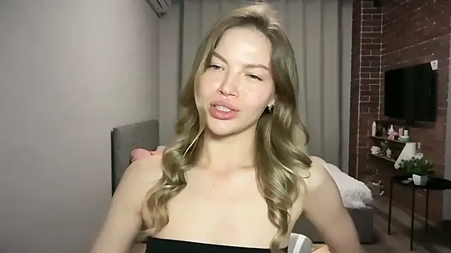 EmmyMills