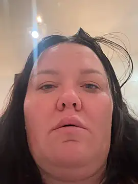SunnyLeila2101 webcam