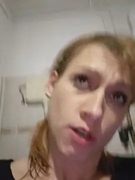 Bellaa25 webcam