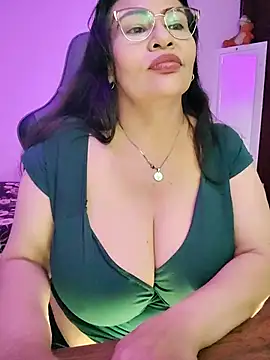esmeralda_milf