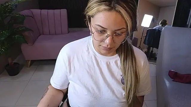 hott_mind_ webcam