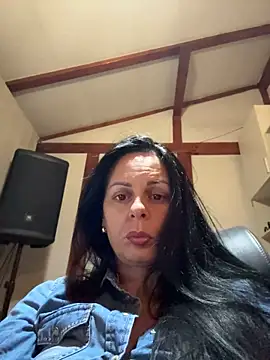 miriamdelyn (F milf) - Pussy fingers and squirt!