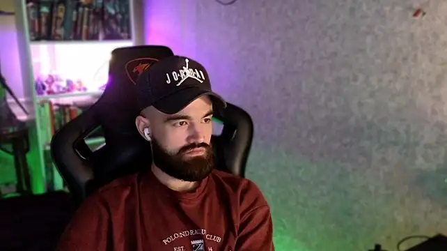 _Serious_Man webcam