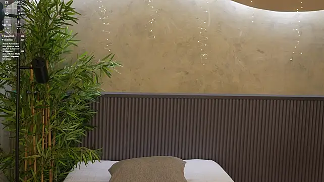 Aria_Marin webcam