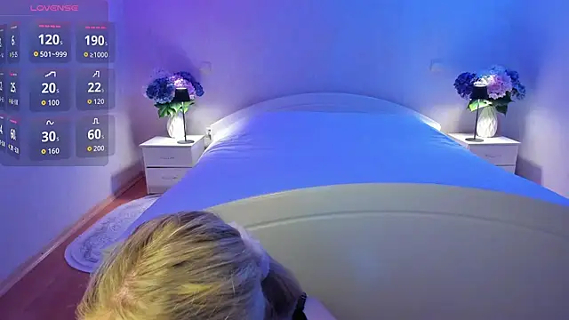 Julie_Blaze webcam
