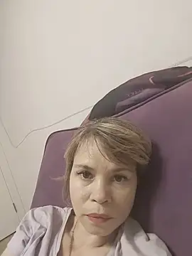 MaryPele live cam preview