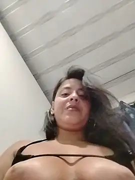 LUNAGREEN_1 live cam preview