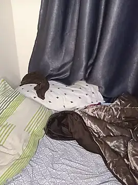 Lmaly live cam preview