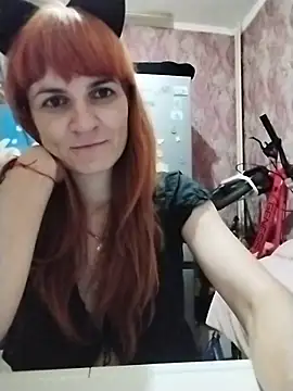 YaroslavaLester live cam on StripChat