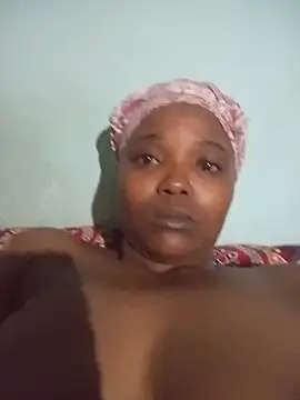 mommysmile live cam on StripChat