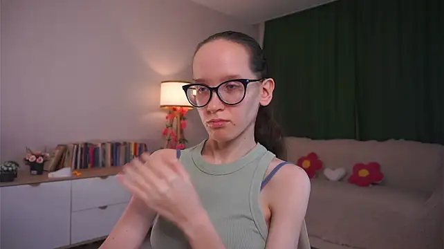 BettyBrowni webcam