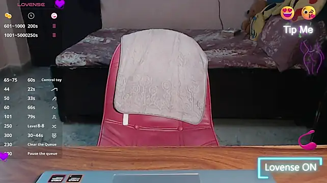 DuskyDivaXO webcam
