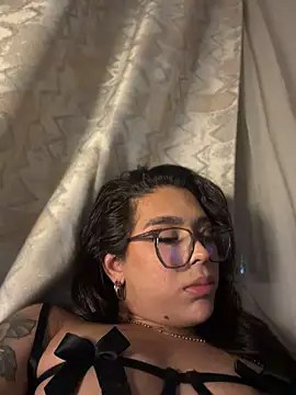 Samantha_Bernardo webcam