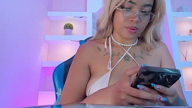 SarahLynn7 webcam