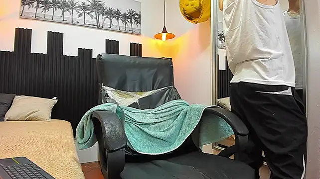 trevor_mob live cam on StripChat
