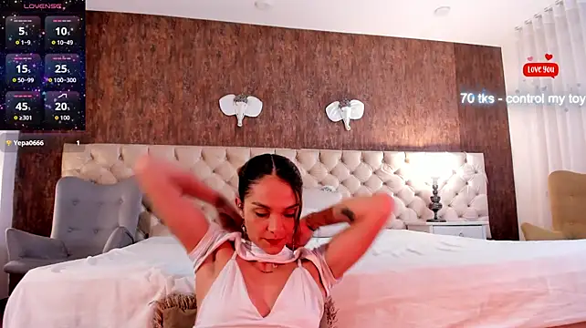 MeganLorensx live cam on StripChat