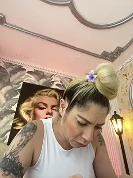 viktoria_davis_ live cam on StripChat
