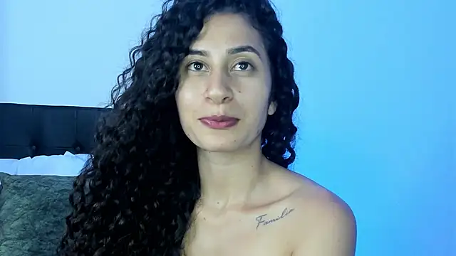 fernanda317 live cam on StripChat