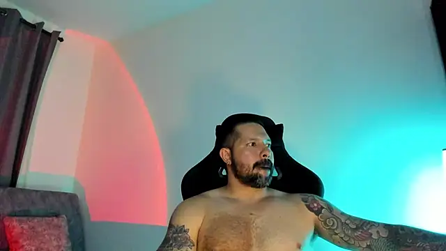 Pierre_Vidal live cam on StripChat