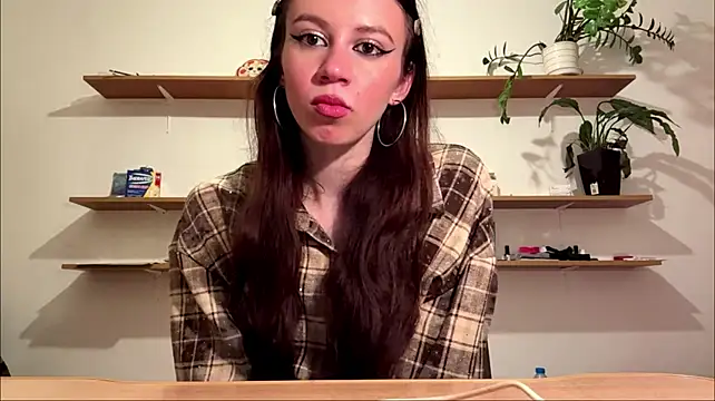 LaureJoliet live cam on StripChat