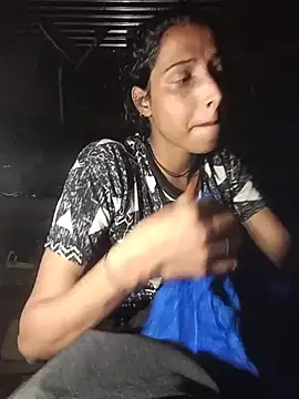 Pinki_thakur_1