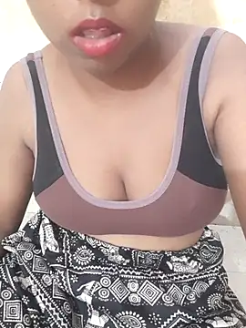 Your_Alinaa webcam
