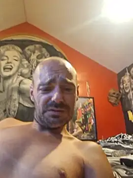 daddyandsplashqueen (Ask my age) - Flash titties