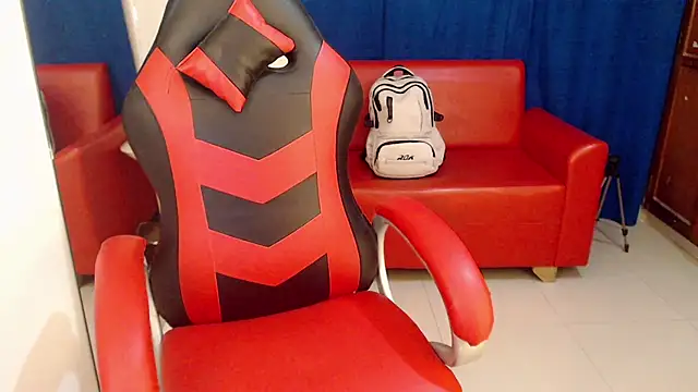 Rubievans22 webcam