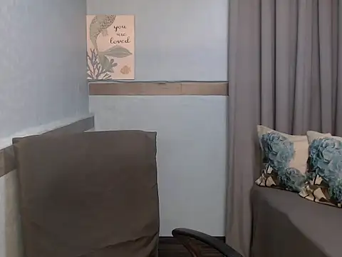 xMeganFucks69 webcam