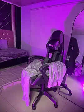 Maddison_doll