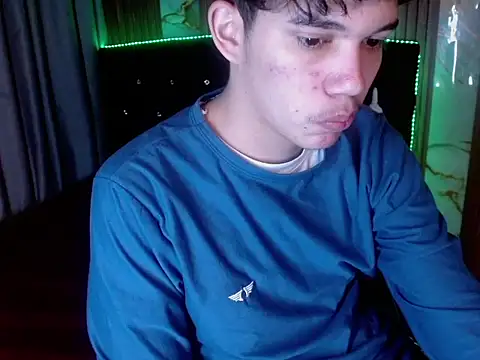 haku_nayro webcam