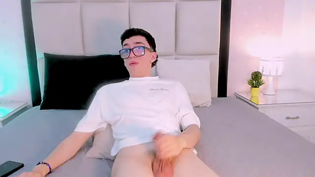 GaelDuke live sex cam