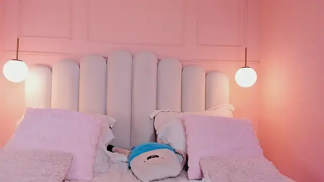 sarah_salis_ webcam