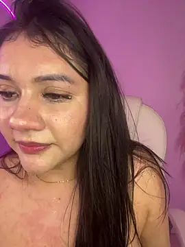 Zoe_Serrat webcam