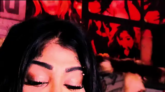 indian_dreamgirl webcam