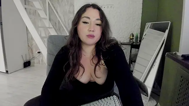 emilia_mur webcam