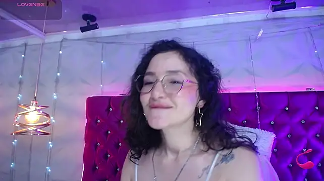 Samantha-lovve webcam