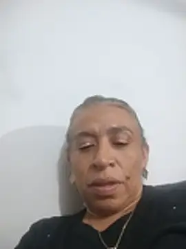 SoffieMature webcam