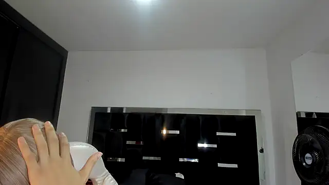 Model: Miranda_bigcock3