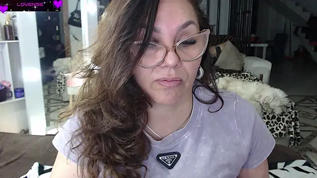 Myrnasexxx live sex cam