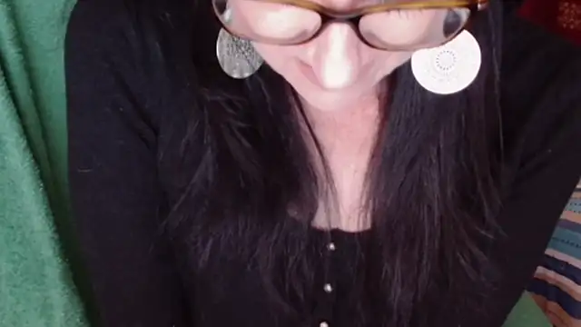 DebraMilf live cam preview
