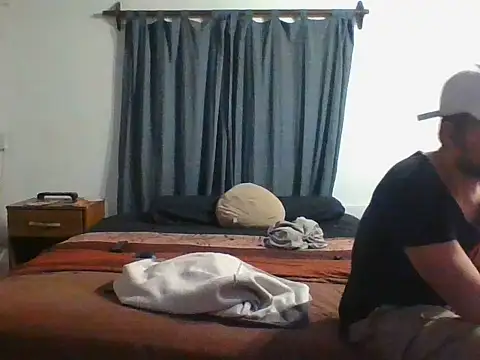 tanobighorse live cam on StripChat