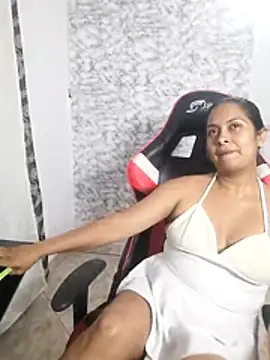 Zarinamoon webcam