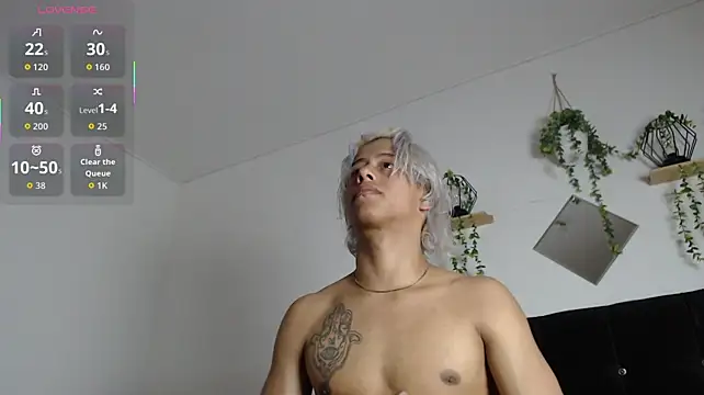 labrinthteasing live cam on StripChat
