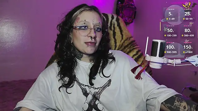 vainilla_doll live cam on StripChat